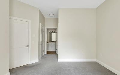30 Whistler Court, Unit 111, Julie & Co. Realty