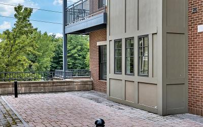 30 Whistler Court, Unit 111, Julie & Co. Realty