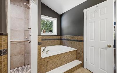 16 White Birch Lane, Julie & Co. Realty