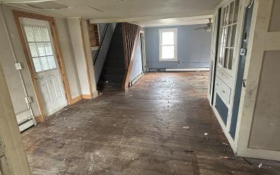 24 Algonkin Street, Julie & Co. Realty