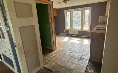 24 Algonkin Street, Julie & Co. Realty