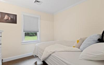 6017 W Middle Line Road, Julie & co. Realty