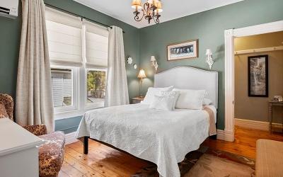 153 Bay Street, Julie & Co. Realty