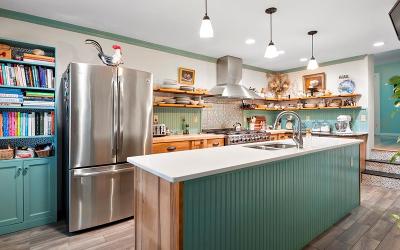 153 Bay Street, Julie & Co. Realty