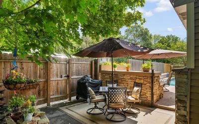 153 Bay Street, Julie & Co. Realty
