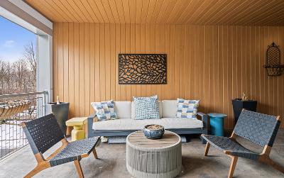 128 Henry Street, Unit #406, Julie & Co. Realty