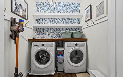 128 Henry Street, Unit #406, Julie & Co. Realty