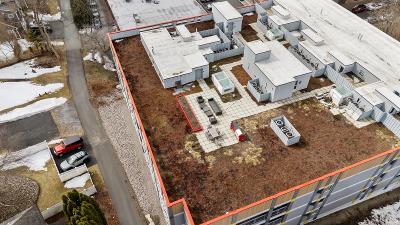 128 Henry Street, Unit #406, Julie & Co. Realty