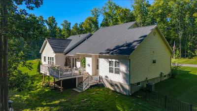 1410 Cosgrove Drive, Julie & Co. Realty