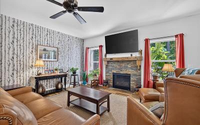 1410 Cosgrove Drive, Julie & Co. Realty