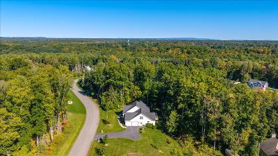 1410 Cosgrove Drive, Julie & Co. Realty