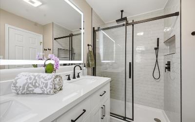 518 Acland Boulevard, Julie & Co. Realty