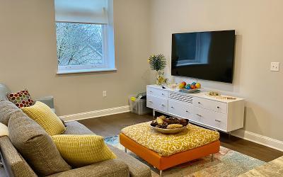 77 Van Dam #302, Julie & Co. Realty