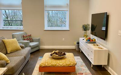 77 Van Dam #302, Julie & Co. Realty