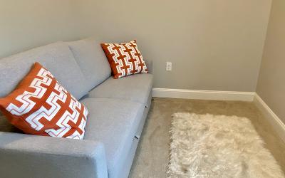 77 Van Dam #302, Julie & Co. Realty