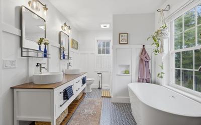 12 Larkspur Drive, Julie & Co. Realty