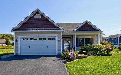 5 Lakepointe Way, Julie & Co. Realty