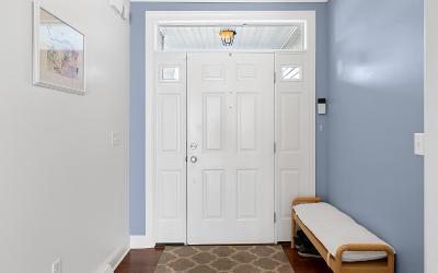 5 Lakepointe Way, Julie & Co. Realty