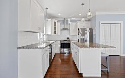 5 Lakepointe Way, Julie & Co. Realty