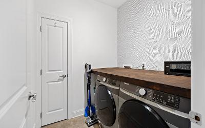 5 Lakepointe Way, Julie & Co. Realty