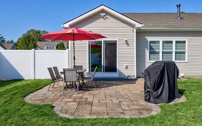 5 Lakepointe Way, Julie & Co. Realty