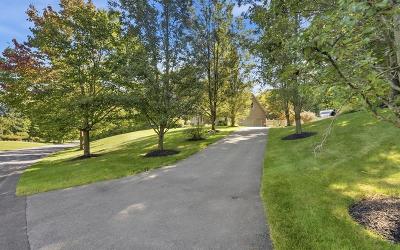7 Little Drive, Julie & Co. Realty