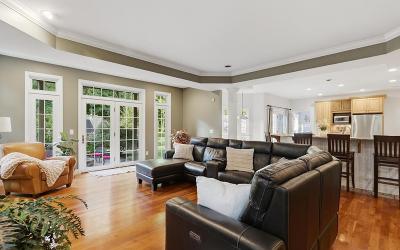 7 Little Drive, Julie & Co. Realty