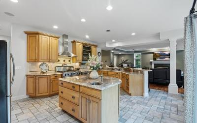 7 Little Drive, Julie & Co. Realty