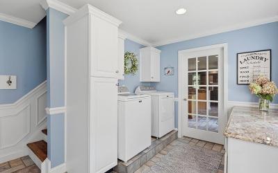 7 Little Drive, Julie & Co. Realty
