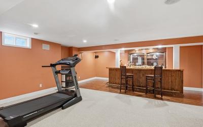 7 Little Drive, Julie & Co. Realty