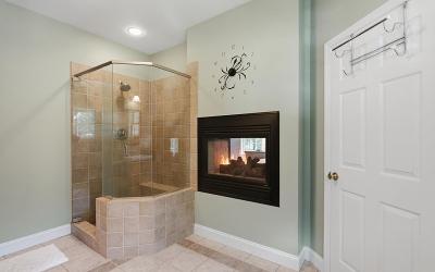 7 Little Drive, Julie & Co. Realty