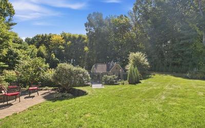 7 Little Drive, Julie & Co. Realty