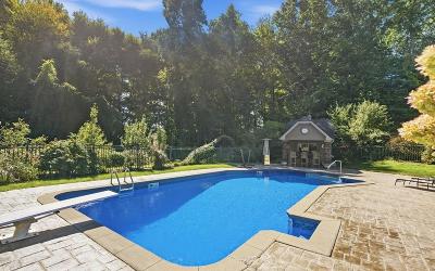 7 Little Drive, Julie & Co. Realty