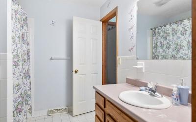 38 Woodside Drive, Julie & Co. Realty