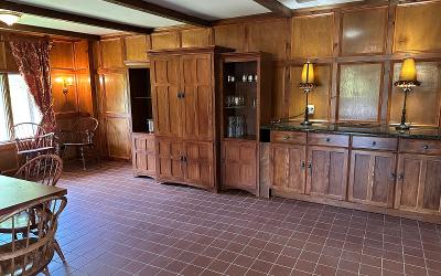 128 Craig Road, Julie & Co. Realty