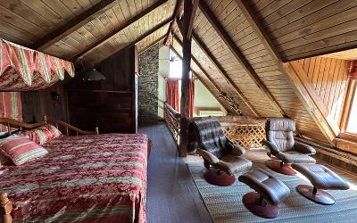 128 Craig Road, Julie & Co. Realty