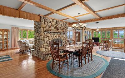 20 Pharaoh Drive, Julie & Co. Realty