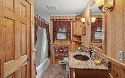 20 Pharaoh Drive, Julie & Co. Realty