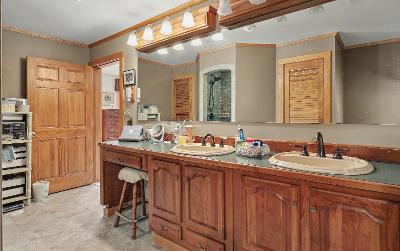 20 Pharaoh Drive, Julie & Co. Realty