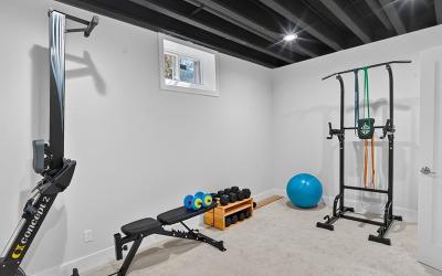 31 Oak Ridge Boulevard, Julie & Co. Realty