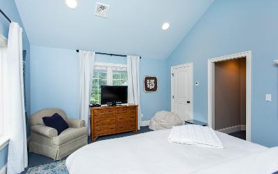 106 Greenfield Avenue, Julie & Co. Realty