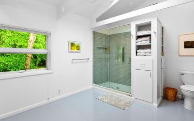 107 Hosey Russell Road, Julie & Co. Realty