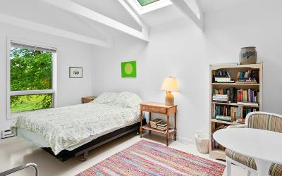 107 Hosey Russell Road, Julie & Co. Realty