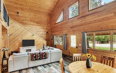 8 Red Wing Road, Julie & Co. Realty
