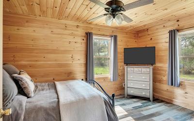 8 Red Wing Road, Julie & Co. Realty