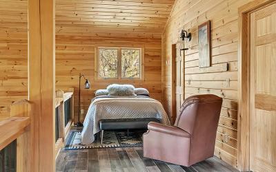 8 Red Wing Road, Julie & Co. Realty