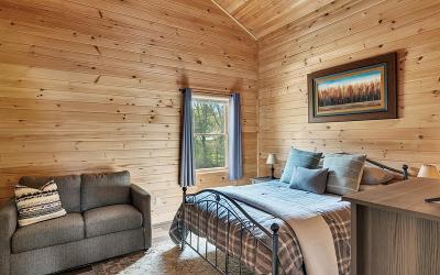 8 Red Wing Road, Julie & Co. Realty