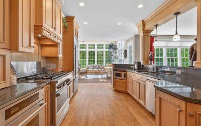10 Stable Lane, Julie & Co. Realty