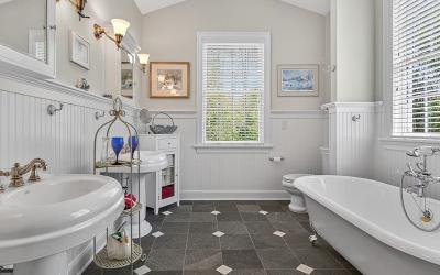 10 Stable Lane, Julie & Co. Realty