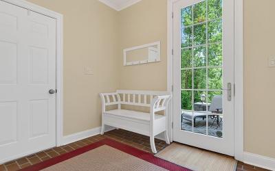 10 Stable Lane, Julie & Co. Realty